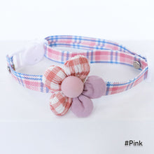 Load image into Gallery viewer, Flower Pet Collar Adjustable Cat Collar Necklace Cute Pet Cat Dog Pendant Safety Collar Four Seasons General Pets Supplies