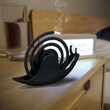 Load image into Gallery viewer, Nordic Snail Mosquito Coil Holder Retro Mosquito Coil Frame Insect Repellent Incense Rack Sandalwood Repellent Home Decoraction