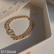Load image into Gallery viewer, Korean Version Vintage Pearl Bracelet Titanium Steel Geometric Bracelet Elegant Jewelry Gift