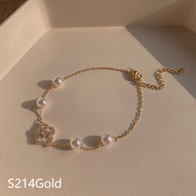 Load image into Gallery viewer, Korean Version Vintage Pearl Bracelet Titanium Steel Geometric Bracelet Elegant Jewelry Gift For Women