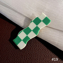 Load image into Gallery viewer, Women Retro Elegant Black White Checkerboard Geometric Acrylic Hairpins Side Hair Clips Barrettes Fashion Hair Accessories
