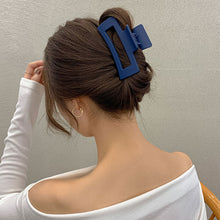 Load image into Gallery viewer, Korean Extra Large Hair Clip for Women Retro Frosted Hair Pin Grab Hair Claw Temperament Barrettes Hair Volume Fashion Accessories