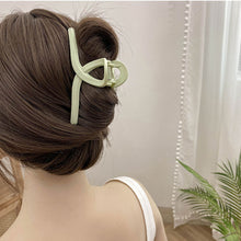 Load image into Gallery viewer, Korean Extra Large Hair Clip for Women Retro Frosted Hair Pin Grab Hair Claw Temperament Barrettes Hair Volume Fashion Accessories