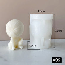 Load image into Gallery viewer, 3D Moon Astronauts Candle Mold Silicone Mold for Candle Making Aromatherapy Soap Scented Candle Plaster Wax Crystal Resin Mold