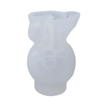 Load image into Gallery viewer, 3D Moon Astronauts Candle Mold Silicone Mold for Candle Making Aromatherapy Soap Scented Candle Plaster Wax Crystal Resin Mold