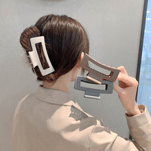 Load image into Gallery viewer, Women Simple Vintage Square Large Gripper Geometric Hair Clips Fashion All-match Hair Accessories