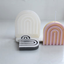 Load image into Gallery viewer, Arch Rainbow Heart Candle Molds Candle Silicone Mold 3D Handmade Craft Aromatherapy Candle Soy Wax Mould Making Supplies
