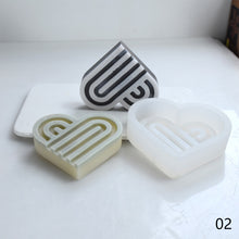 Load image into Gallery viewer, Arch Rainbow Heart Candle Molds Candle Silicone Mold 3D Handmade Craft Aromatherapy Candle Soy Wax Mould Making Supplies