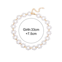Load image into Gallery viewer, Vintage Pearl Necklace Creative Simple Small Fresh Pearl Clavicle Chain Necklace Jewelry Accessories
