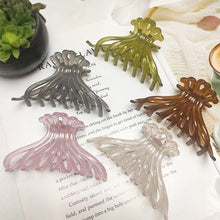 Load image into Gallery viewer, Large Jelly-colored Plate Hair Hairpin Casual Hair Clip Temperament Fashion All-match Hair Accessories