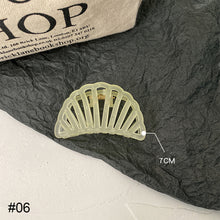 Load image into Gallery viewer, Mustard Green Hair Clip Mori Temperament Hair Clip Acrylic Plate Hair Hairpin Simple Hair Accessories