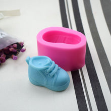 Load image into Gallery viewer, 3D Stereo Shoe Shape Resin Molds Silicone Crafts Silicone Mold for Candle Making Supplies Fondant Molds Soap Silcone Moulds
