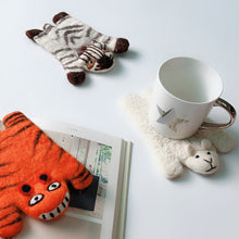 Load image into Gallery viewer, Cute Animal Wool Felt Coaster Cartoon Style Tea Coaster Cup Mat Coffee Mug Pad ChristmaChristmas Gift Kitchen Table Decor