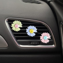 Load image into Gallery viewer, 1Pc Car Air Vent Clips Air Conditioning Small Daisy Aromatherapy Decor Clip Freshener Interior Outlet Vent Perfume