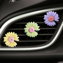 Load image into Gallery viewer, 1Pc Car Air Vent Clips Air Conditioning Small Daisy Aromatherapy Decor Clip Freshener Interior Outlet Vent Perfume