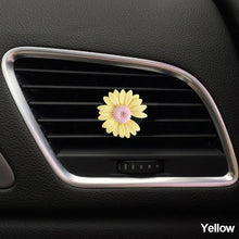 Load image into Gallery viewer, 1Pc Car Air Vent Clips Air Conditioning Small Daisy Aromatherapy Decor Clip Freshener Interior Outlet Vent Perfume
