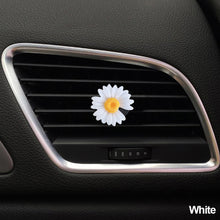 Load image into Gallery viewer, 1Pc Car Air Vent Clips Air Conditioning Small Daisy Aromatherapy Decor Clip Freshener Interior Outlet Vent Perfume