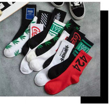 Load image into Gallery viewer, Korean Style Fashion Harajuku Street Hip Hop Socks Unisex Cool Men Socks Skateboard Women Socks