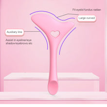 Load image into Gallery viewer, Multifunctional Silicone Eye Makeup Bezel Eyeliner Eyeshadow Mascara Auxiliary Tool Portable Makeup Tool
