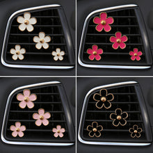 Load image into Gallery viewer, 4Pcs/Set Car Outlet Vent Perfume Clips Freshener Air Conditioning Aromatherapy Small Daisy Interior Decoration Supplies