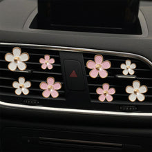 Load image into Gallery viewer, 4Pcs/Set Car Outlet Vent Perfume Clips Freshener Air Conditioning Aromatherapy Small Daisy Interior Decoration Supplies