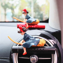Load image into Gallery viewer, Cute Cartoon Couples Doll Car Air Vent Freshener Perfume Clip Aromas Diffuser Air Conditioning Perfume Clip Car Decoration