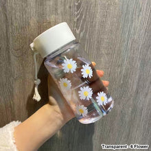 Load image into Gallery viewer, 500ml Daisy Water Bottle Transparent Plastic Water Bottle BPA Free Outdoor Sport Water Cup Summer Student Portable Mug with Rope