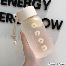 Load image into Gallery viewer, 500ml Daisy Water Bottle Transparent Plastic Water Bottle BPA Free Outdoor Sport Water Cup Summer Student Portable Mug with Rope