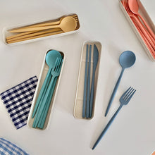 Load image into Gallery viewer, 4PCS/Set Wheat Straw Spoon Fork Chopsticks With Box Students Tableware Travel Portable Dinnerware Kitchen Accessories