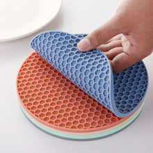 Load image into Gallery viewer, Silicone Mat Coaster Food Grade Material Placemat Non-slip Table Mat Kitchen Accessories Gadgets Round Cup Mat
