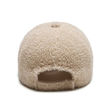 Load image into Gallery viewer, Women Men Lamb Wool Thermal Baseball Cap Fashionable Versatile Cap Casual Adjustable Lamb Wool Cap for Autumn and Winter