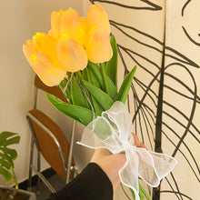 Load image into Gallery viewer, 10/15pcs Luminous LED Tulip Bouquet with Light Christmas Gift Valentine's Day Flower Bouquet Photo Prop Flower Birthday Gifts Wedding Home Decoration