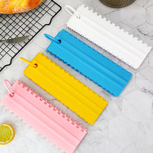 Load image into Gallery viewer, 4Pcs/set Cake Scraper Pattern Icing Comb DIY Baking Tools Cream Scraper Fondant Mousse Spatula Pastry Cake Decorating Tools