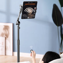 Load image into Gallery viewer, Wireless Bluetooth Ring Remote Control Portable Fingertip Selfie Video Controller Automatic Page Turner Browsing For Phone