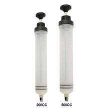 Load image into Gallery viewer, 200ml/500ml Car Brake Fluid Oil Extractor Oil Change Syringe with Hose Manual Fuel Suction & Filler Fluid Oil Change Evacuator Auto Pump