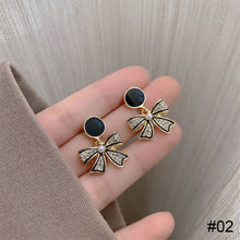 Load image into Gallery viewer, Versatile Niche Earrings Fashion Delicate Alloy Ear Studs Zircon Pearl Earrings Women Jewelry Accessories