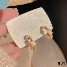 Load image into Gallery viewer, Versatile Niche Earrings Fashion Delicate Alloy Ear Studs Zircon Pearl Earrings Women Jewelry Accessories