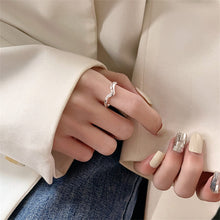 Load image into Gallery viewer, Fashion Personalized Ring Gold Silver Alloy Non-adjustable Ring Niche Simple Jewelry Accessory for Women