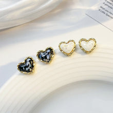 Load image into Gallery viewer, Gold Edged Peach Heart Earrings Small Delicate Simple Alloy Ear Studs Earrings Women Jewelry Accessories