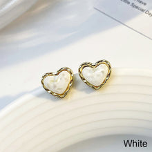Load image into Gallery viewer, Gold Edged Peach Heart Earrings Small Delicate Simple Alloy Ear Studs Earrings Women Jewelry Accessories