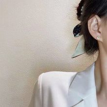 Load image into Gallery viewer, Simple Retro Opal Earrings Geometric Alloy Ear Studs Exquisite Small Earrings Jewelry for Women