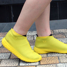 Load image into Gallery viewer, 1 Pair Waterproof Silicone Shoes Cover Unisex Shoes Colorful Protectors Rain Boots for Outdoor Rainy Days Reusable Shoe Covers