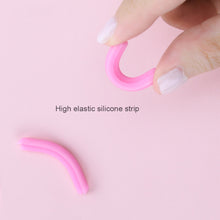 Load image into Gallery viewer, Portable Eyelash Clip Creative Cat's Claw Lashes Curling Makeup Tool Beauty Makeup Eyelash Curler Cute Eyelash Tools