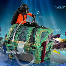 Load image into Gallery viewer, Resin Treasure Hunter Diver Fish Tank Decor Mini Submarine Ornament Aquarium Decoration Underwater Landscape