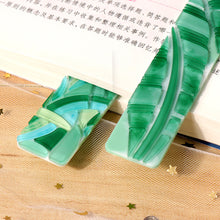 Load image into Gallery viewer, Silicone Bookmark Mold DIY Crystal Epoxy Resin Mold Leaves Cat's Claw Love Flower Rectangular Full Page Bookmark Silicone Mould