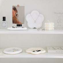 Load image into Gallery viewer, Ins Plate Heart Circle Gypsum Jewelry Plate Snacks Dessert Storage Tray Enamel Trinket Dish Photography Props
