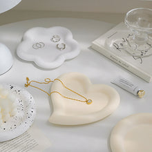Load image into Gallery viewer, Ins Plate Heart Circle Gypsum Jewelry Plate Snacks Dessert Storage Tray Enamel Trinket Dish Photography Props