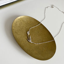 Load image into Gallery viewer, Tulip Flower Pendant Necklace Fashion Creative Flower Necklace Collarbone Chain Jewelry Accessory for Women