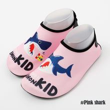 Load image into Gallery viewer, Children's outdoor beach shoes stick skin breathable soft sole diving shoes butterfly heel anti-cutting swimming shoes