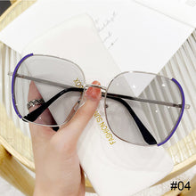 Load image into Gallery viewer, Fashion Large Frame Sunglasses Comfortable Unpolarized Sunglasses UV Protection Metal Frame Outdoor Sunglasses